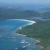 Playa Flamenco desde el aire. Foto por Eddie Irizarry.